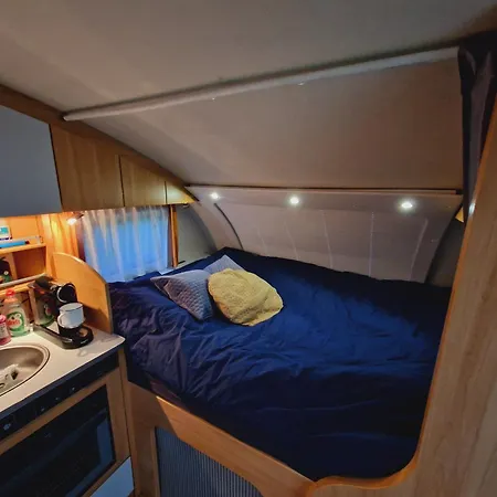 Caravan Langs Het Water In De Ardennen Kemping *